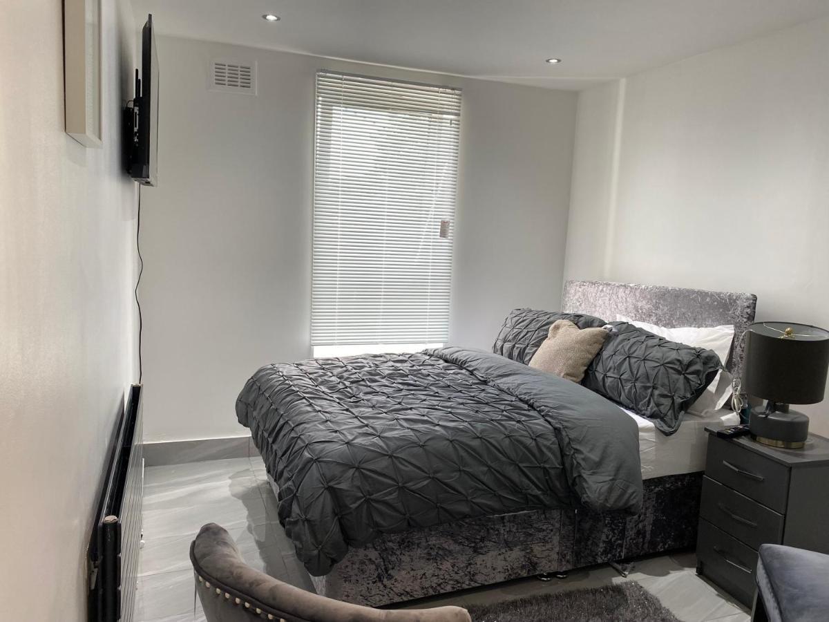 Luxurious 2-Bed Apartment In Woolwich Londra Dış mekan fotoğraf