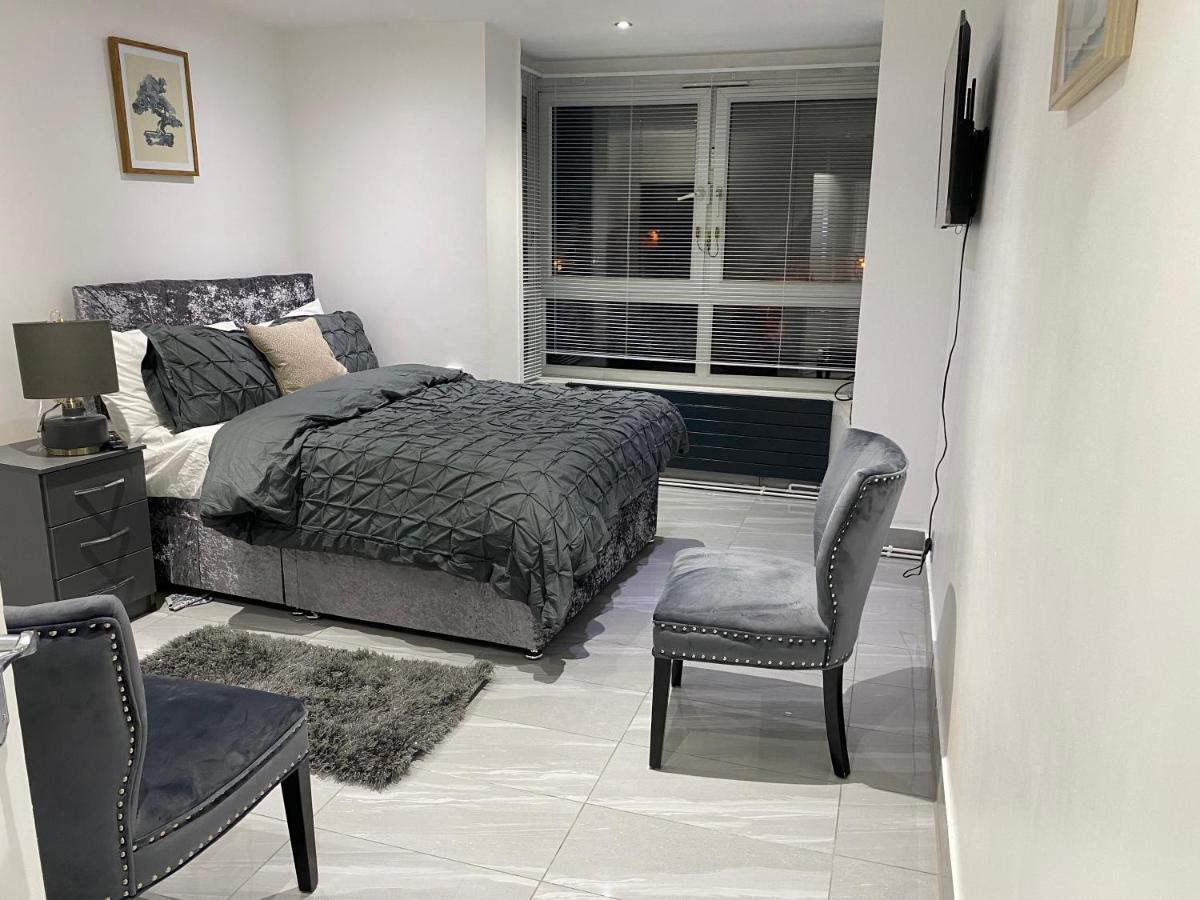 Luxurious 2-Bed Apartment In Woolwich Londra Dış mekan fotoğraf