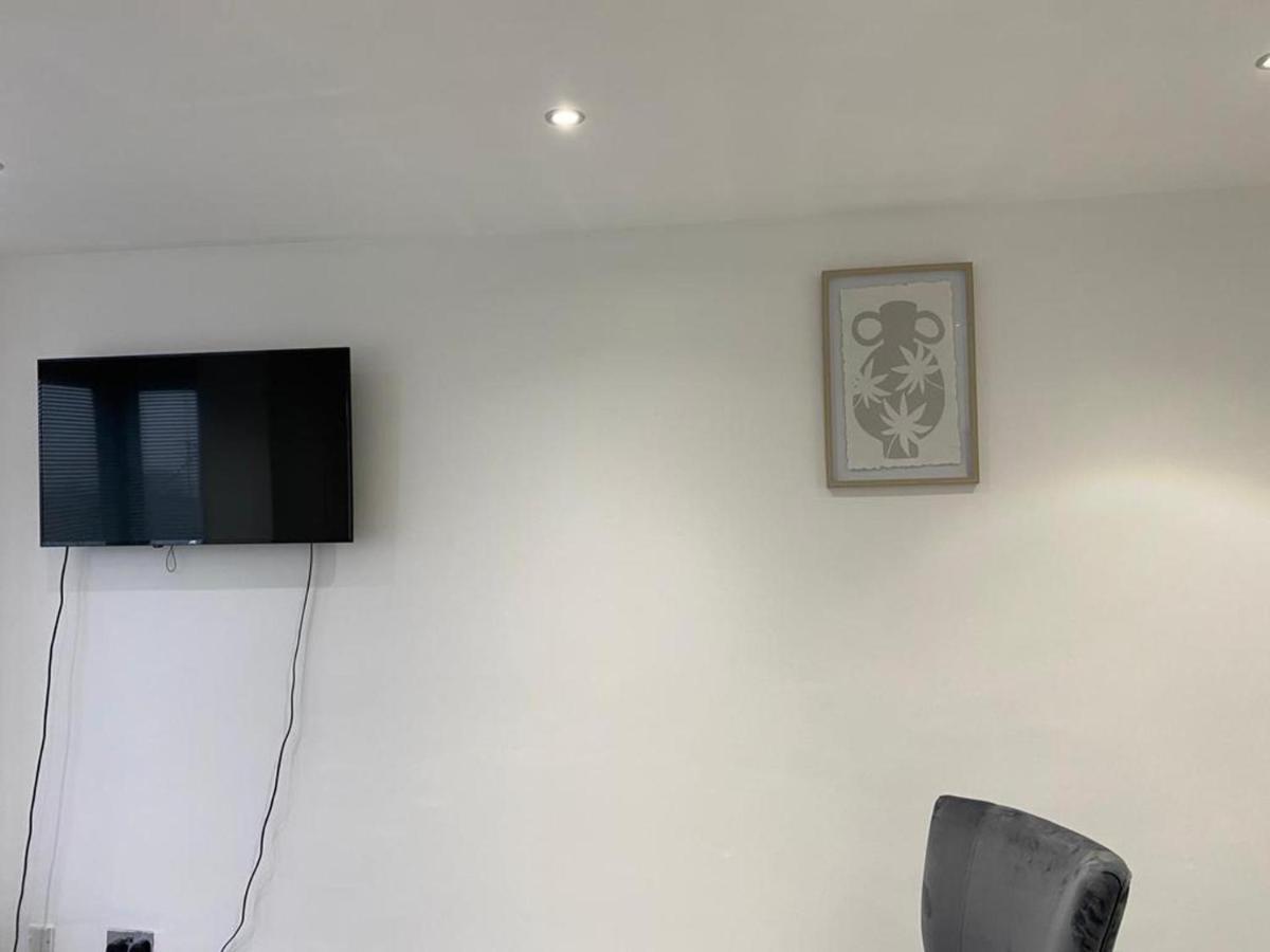 Luxurious 2-Bed Apartment In Woolwich Londra Dış mekan fotoğraf