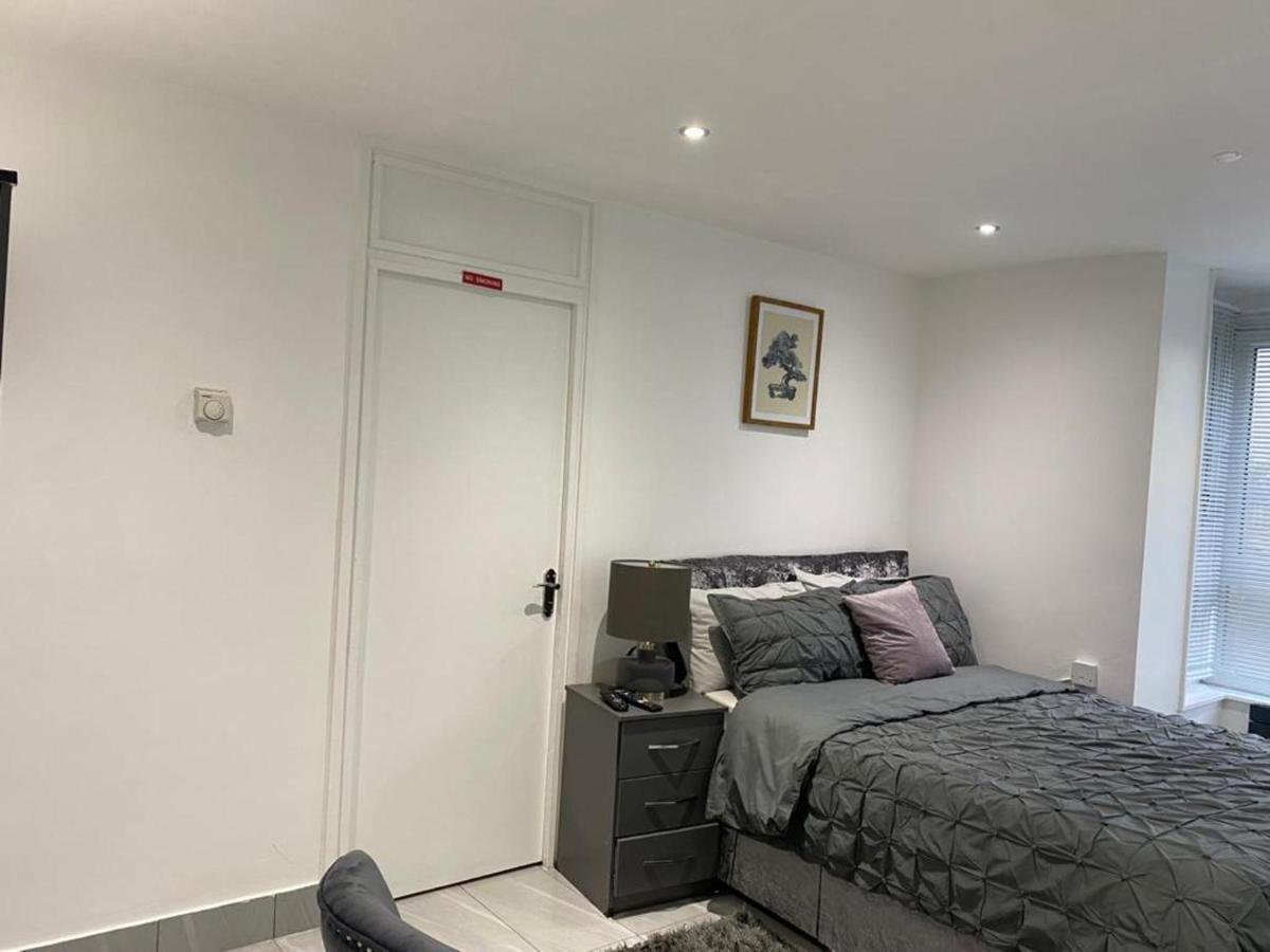 Luxurious 2-Bed Apartment In Woolwich Londra Dış mekan fotoğraf