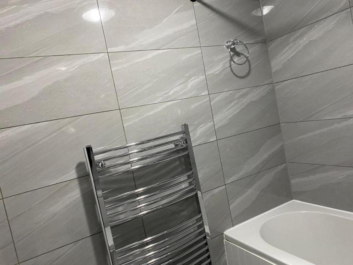 Luxurious 2-Bed Apartment In Woolwich Londra Dış mekan fotoğraf