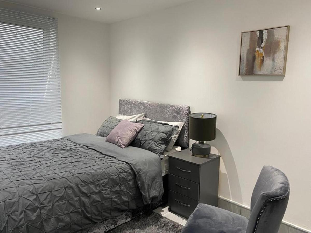 Luxurious 2-Bed Apartment In Woolwich Londra Dış mekan fotoğraf