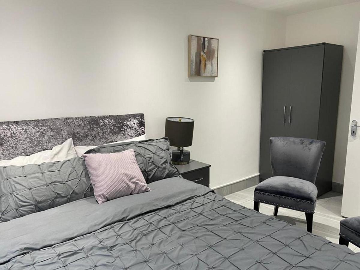 Luxurious 2-Bed Apartment In Woolwich Londra Dış mekan fotoğraf